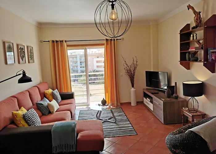Vacation Apartment Rentals in Armacao de Pera